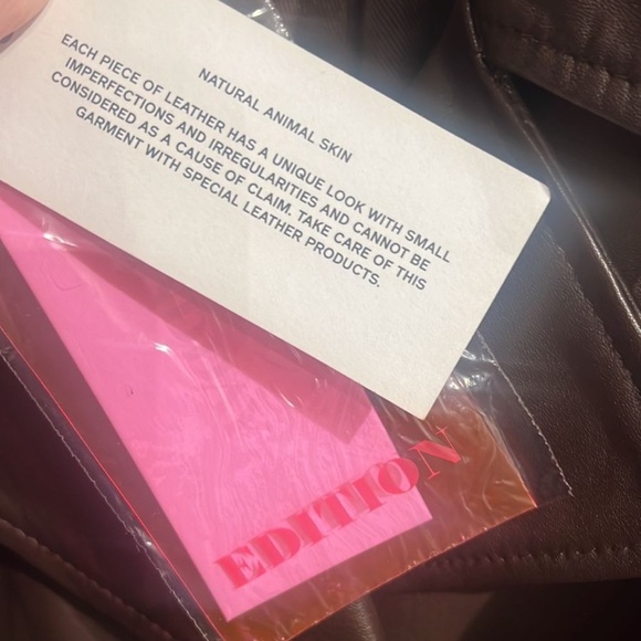 2nd day gray with green undertones leather Trench Coat - Picture 10 of 10